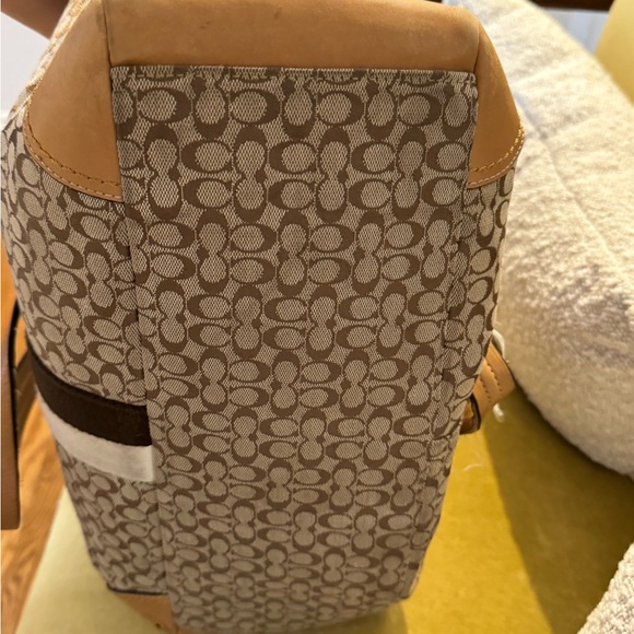 Coach Voyager Signature Multifunction Tote Diaper Bag Fabric and Leather - Picture 4 of 5